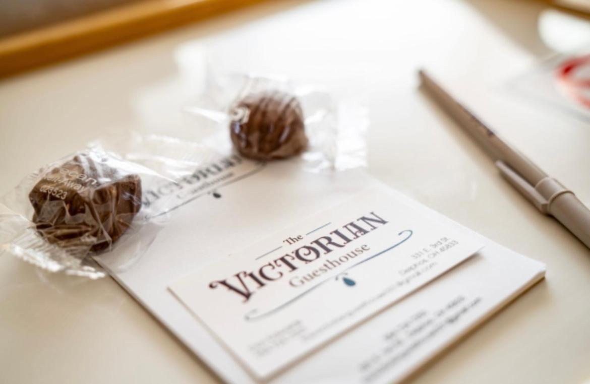 The Victorian Guesthouse Delphos Eksteriør billede